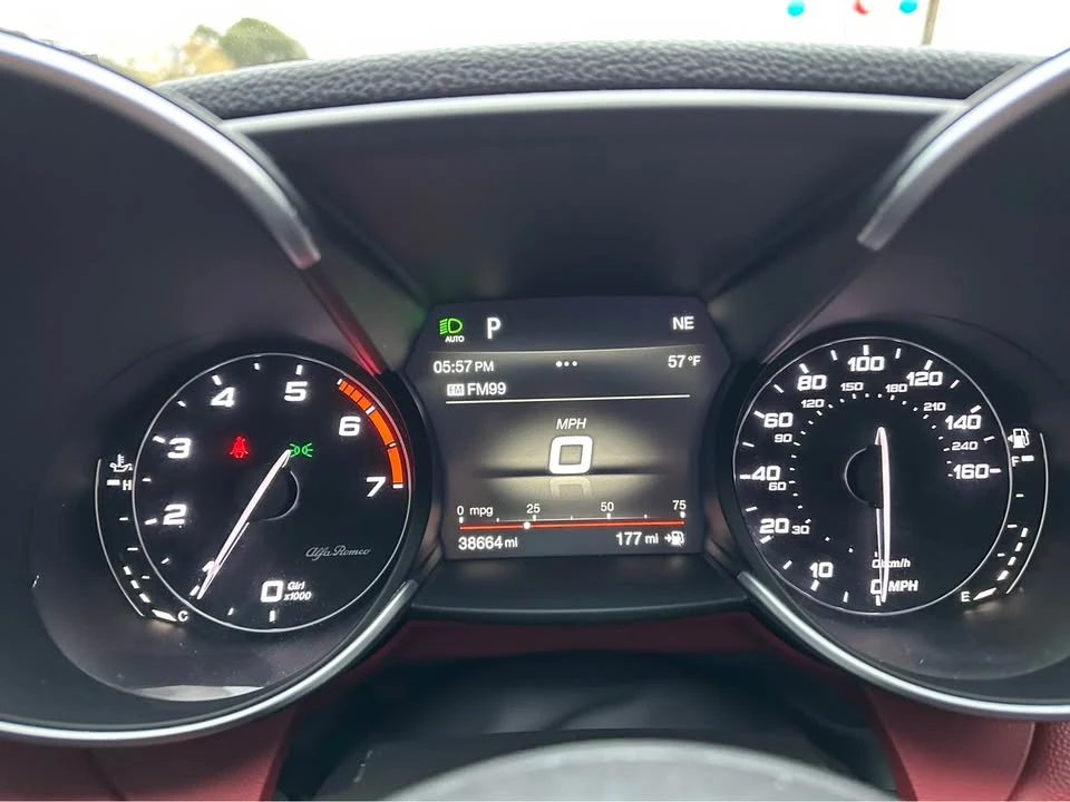 2019 Alfa Romeo Giulia - Image 10 of 14