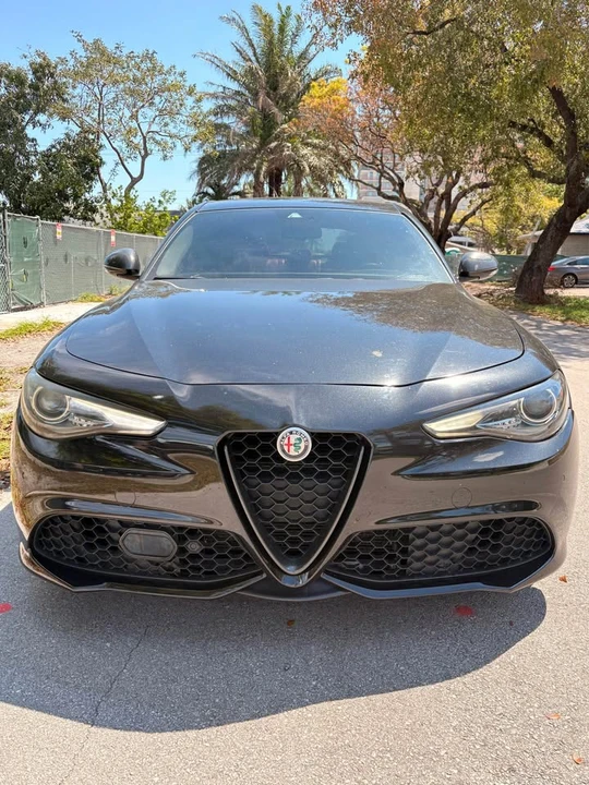 2019 Alfa Romeo Giulia - Image 3 of 8