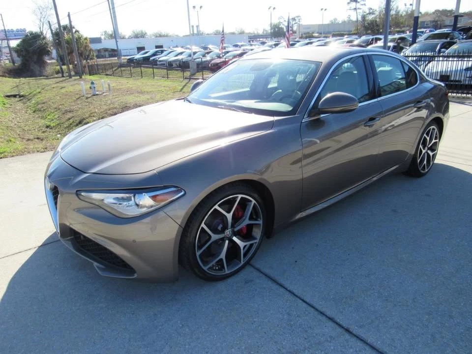 2019 Alfa Romeo Giulia - Image 3 of 19