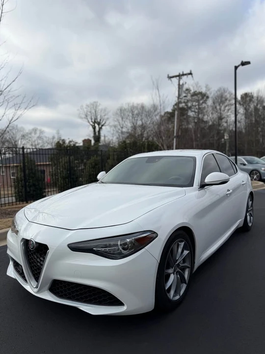 2019 Alfa Romeo Giulia - Image 2 of 13