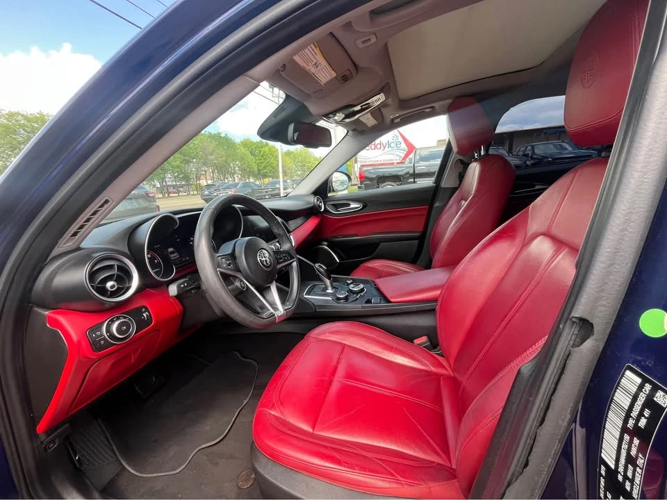 2019 Alfa Romeo Giulia - Image 8 of 8
