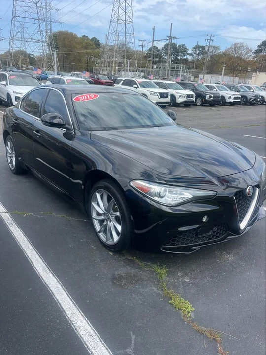 2019 Alfa Romeo Giulia - Image 5 of 10