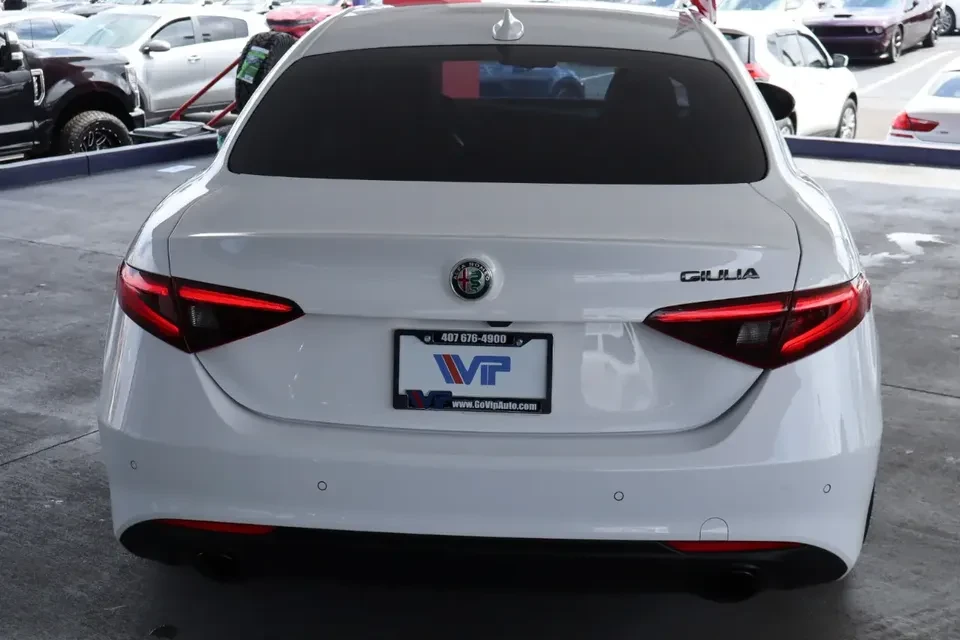 2019 Alfa Romeo Giulia - Image 6 of 9