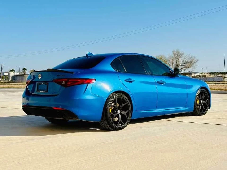 2019 Alfa Romeo Giulia - Image 7 of 11