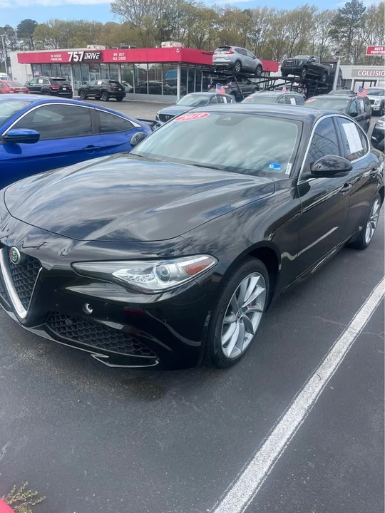2019 Alfa Romeo Giulia - Image 3 of 10
