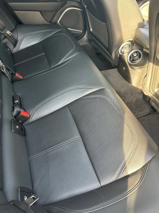2019 Alfa Romeo Giulia - Image 12 of 19