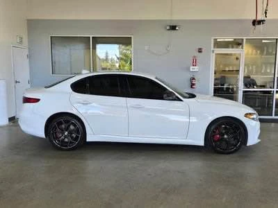 2019 Alfa Romeo Giulia - Image 4 of 20