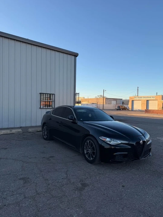 2019 Alfa Romeo Giulia - Image 4 of 8