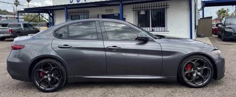 2019 Alfa Romeo Giulia - Image 6 of 16