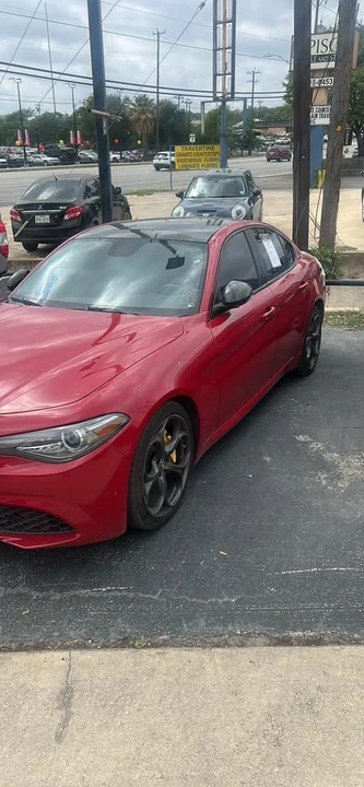 2019 Alfa Romeo Giulia - Image 2 of 4