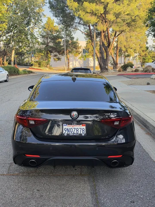 2019 Alfa Romeo Giulia - Image 5 of 19