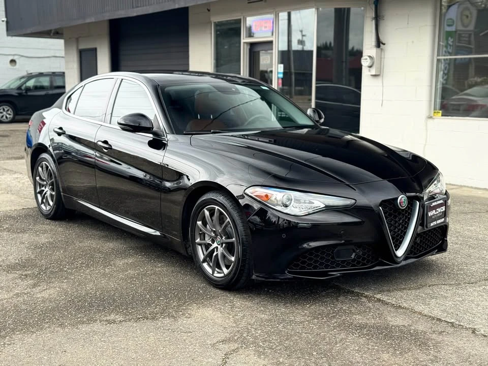 2019 Alfa Romeo Giulia - Image 6 of 20