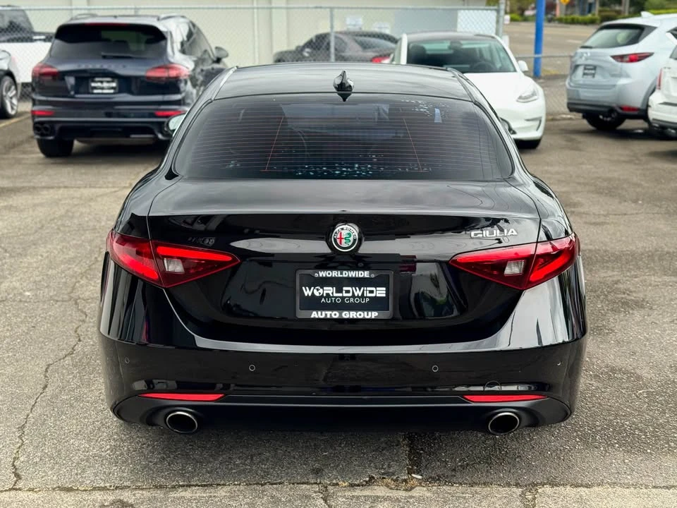 2019 Alfa Romeo Giulia - Image 8 of 20