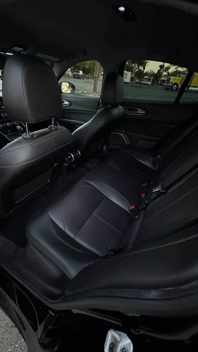 2019 Alfa Romeo Giulia - Image 10 of 14