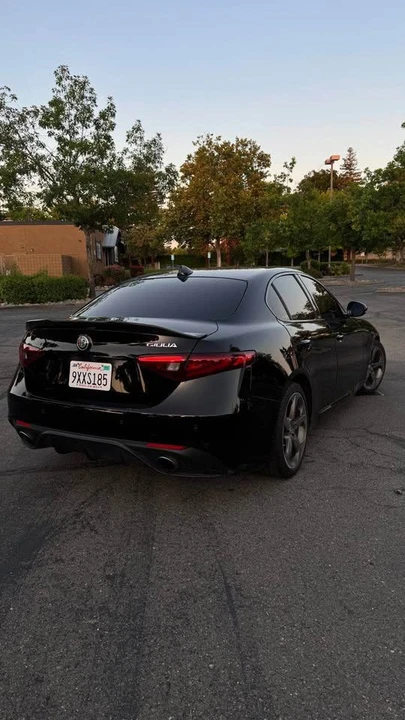 2019 Alfa Romeo Giulia - Image 3 of 14