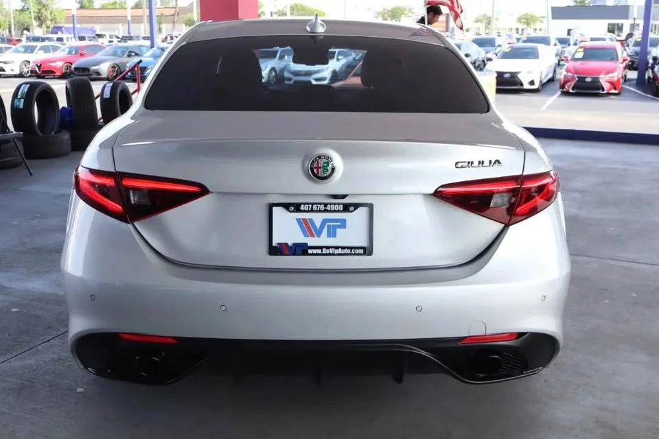 2019 Alfa Romeo Giulia - Image 4 of 14