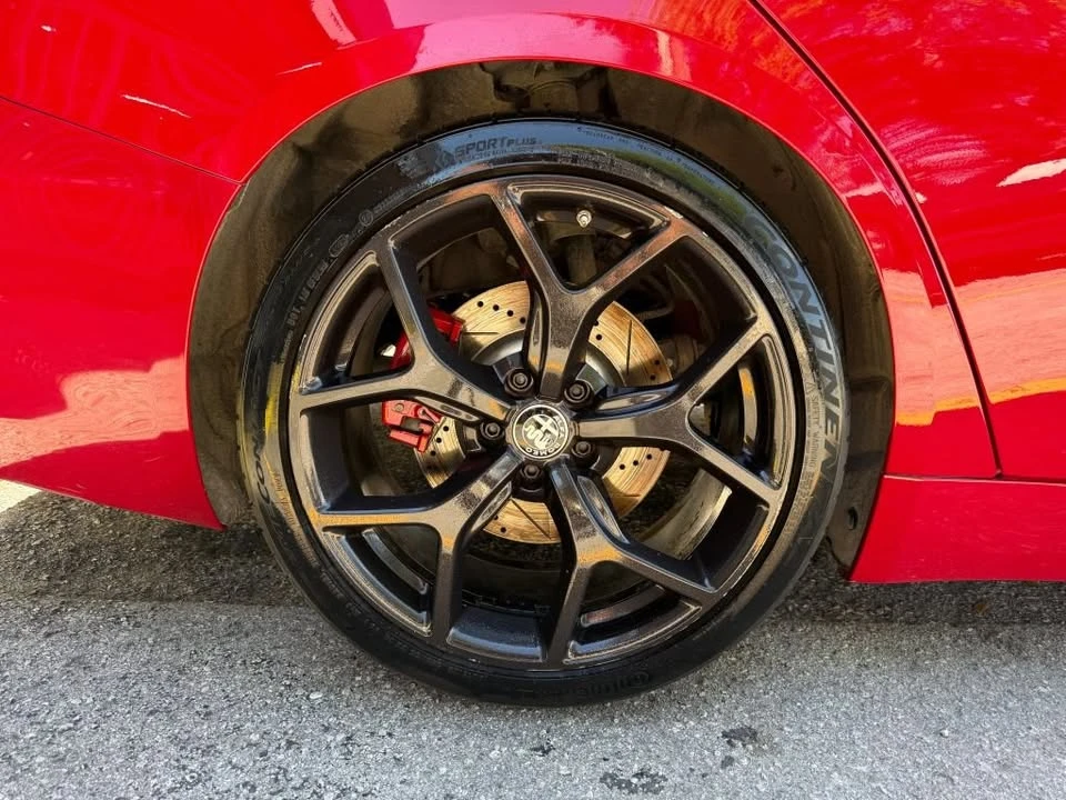 2019 Alfa Romeo Giulia - Image 18 of 18