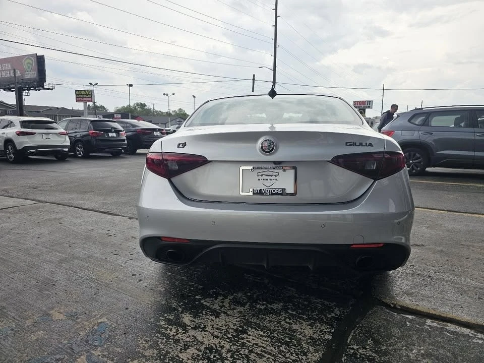2019 Alfa Romeo Giulia - Image 6 of 20