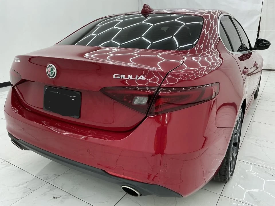 2019 Alfa Romeo Giulia - Image 6 of 20