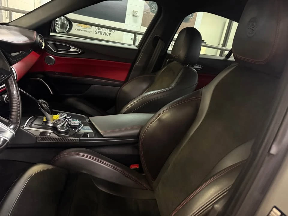 2019 Alfa Romeo Giulia - Image 5 of 6