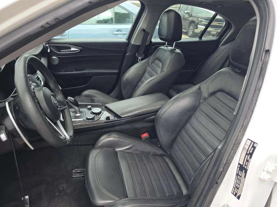 2019 Alfa Romeo Giulia - Image 3 of 12