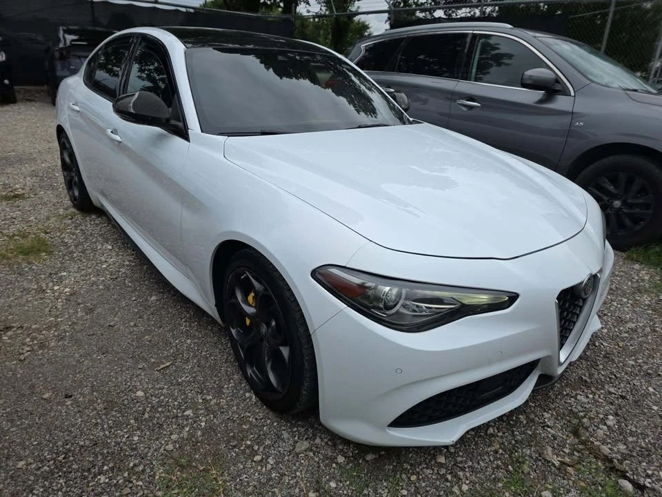 2019 Alfa Romeo Giulia - Image 2 of 12
