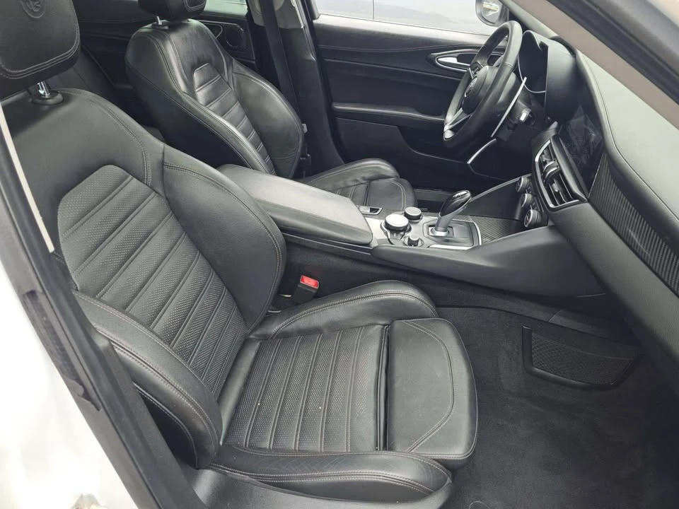 2019 Alfa Romeo Giulia - Image 3 of 12