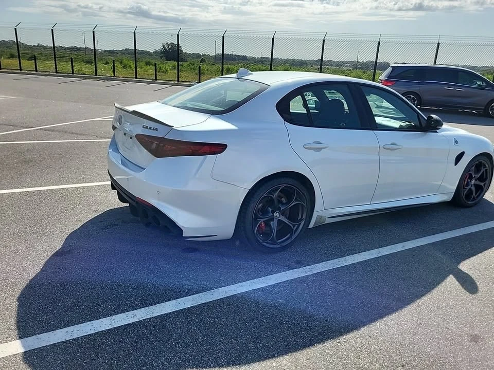 2019 Alfa Romeo Giulia - Image 2 of 9