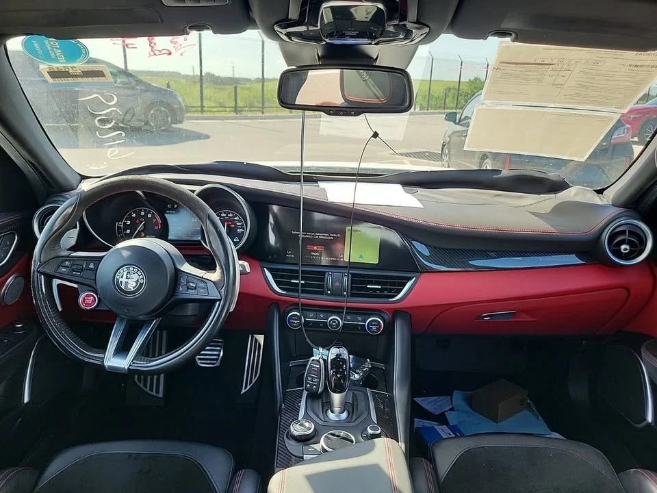 2019 Alfa Romeo Giulia - Image 4 of 9