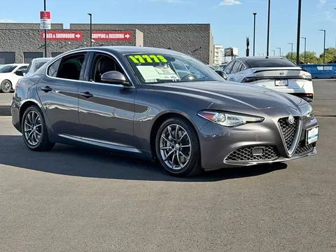 2019 Alfa Romeo Giulia Base