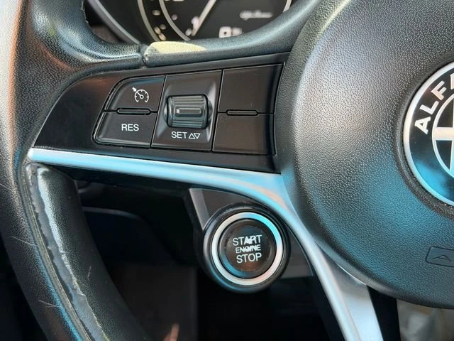 2019 Alfa Romeo Giulia - Image 9 of 16