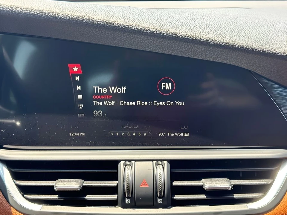 2019 Alfa Romeo Giulia - Image 17 of 31