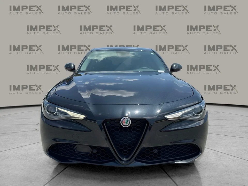 2019 Alfa Romeo Giulia - Image 8 of 31