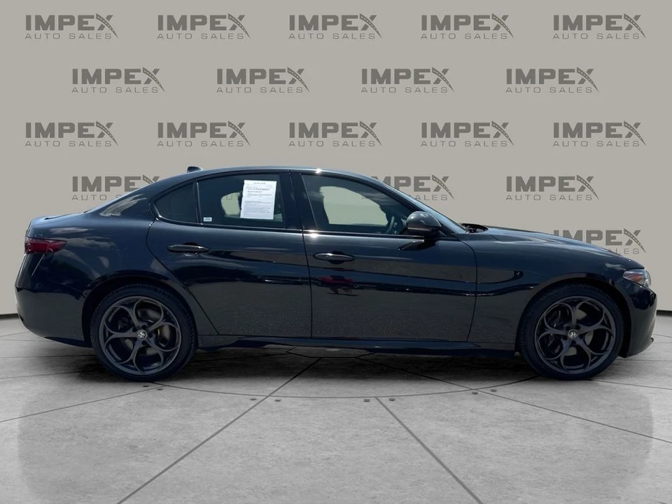 2019 Alfa Romeo Giulia - Image 6 of 31