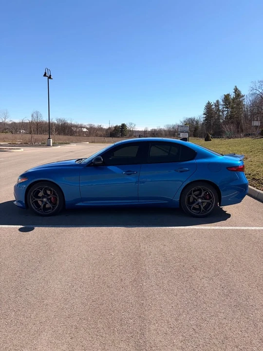 2019 Alfa Romeo Giulia - Image 2 of 20