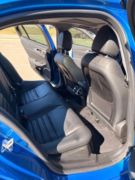 2019 Alfa Romeo Giulia - Image 16 of 20