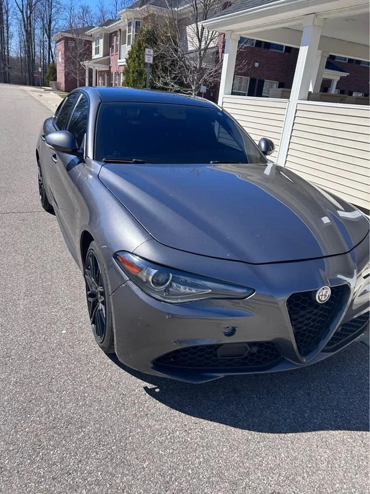 2019 Alfa Romeo Giulia - Image 6 of 15