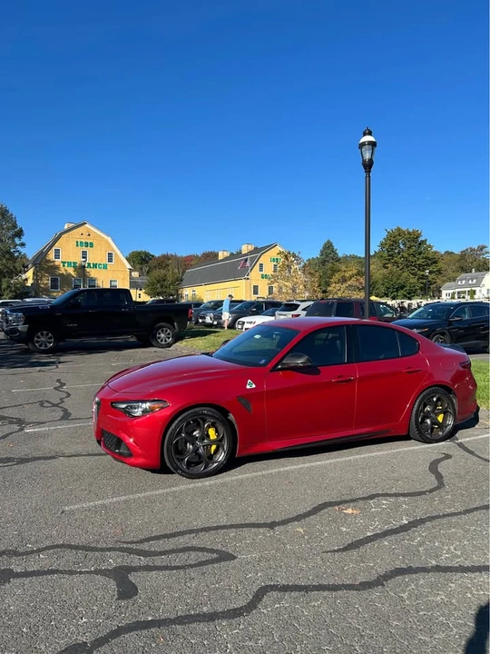 2019 Alfa Romeo Giulia - Image 3 of 12