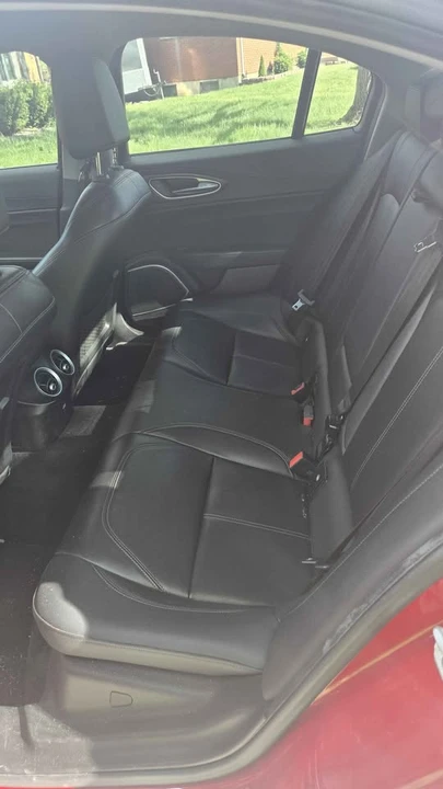 2019 Alfa Romeo Giulia - Image 8 of 8