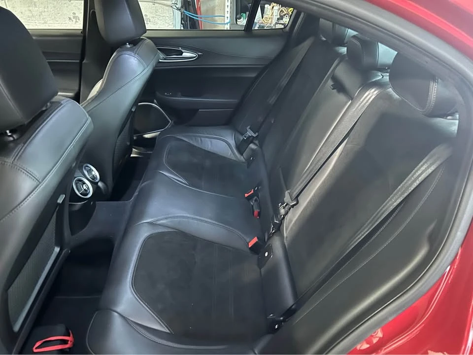 2019 Alfa Romeo Giulia - Image 11 of 12