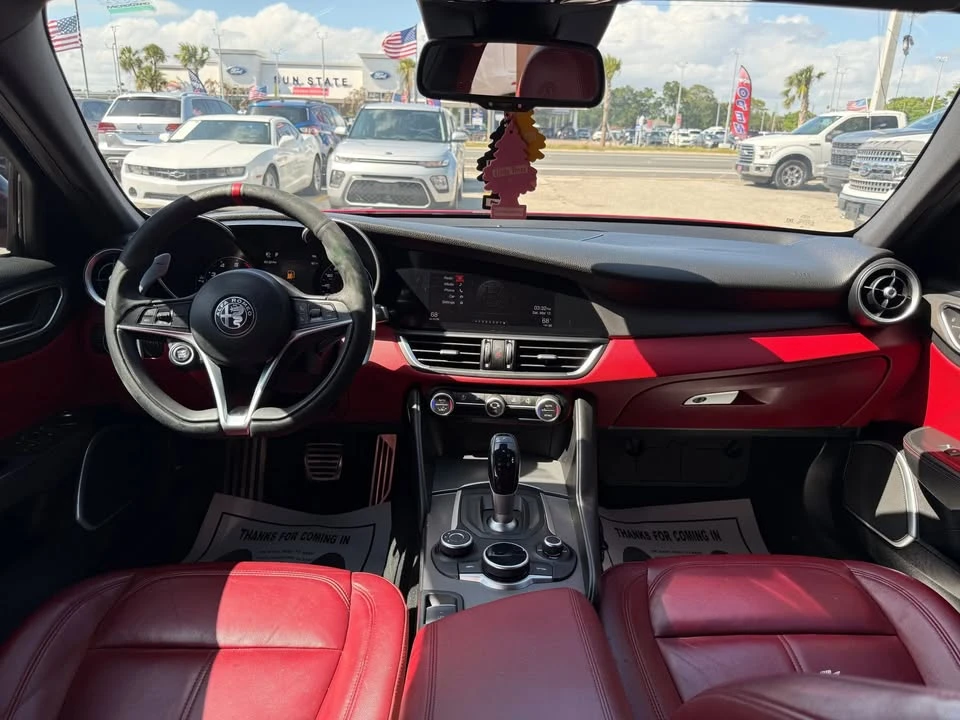 2019 Alfa Romeo Giulia - Image 12 of 18