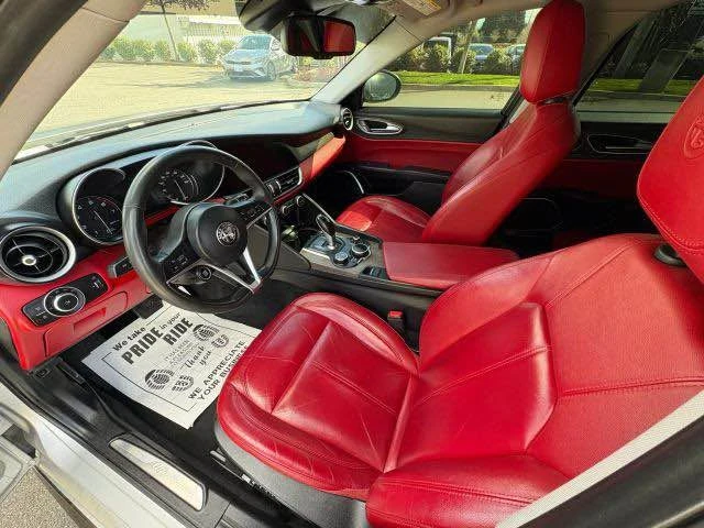 2019 Alfa Romeo Giulia - Image 7 of 20