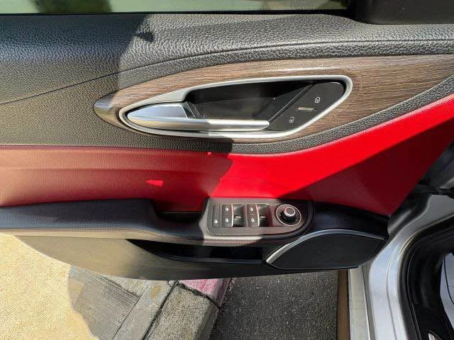 2019 Alfa Romeo Giulia - Image 16 of 20