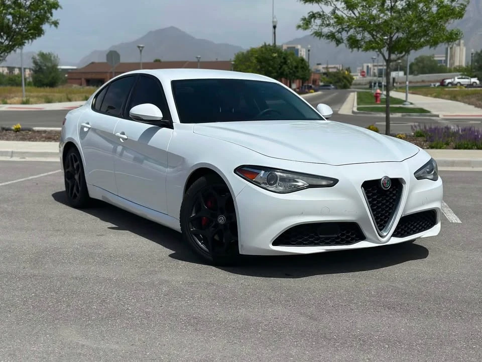 2019 Alfa Romeo Giulia - Image 2 of 18
