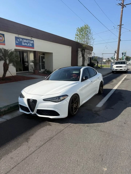 2019 Alfa Romeo Giulia - Image 3 of 10