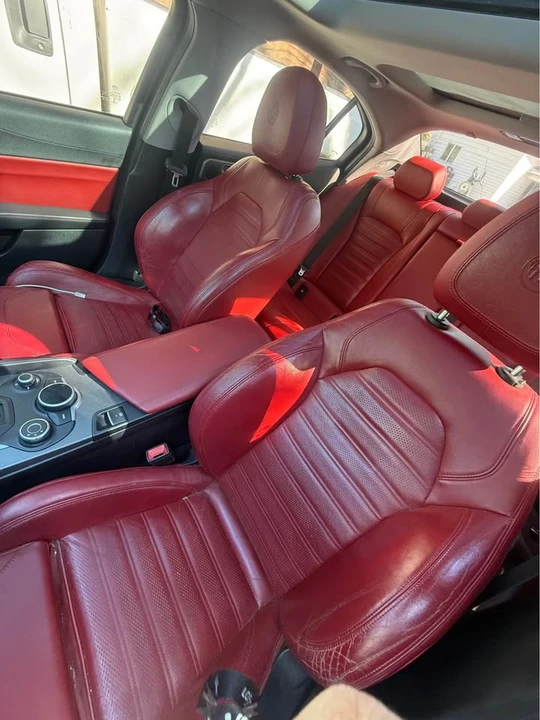 2019 Alfa Romeo Giulia - Image 8 of 10