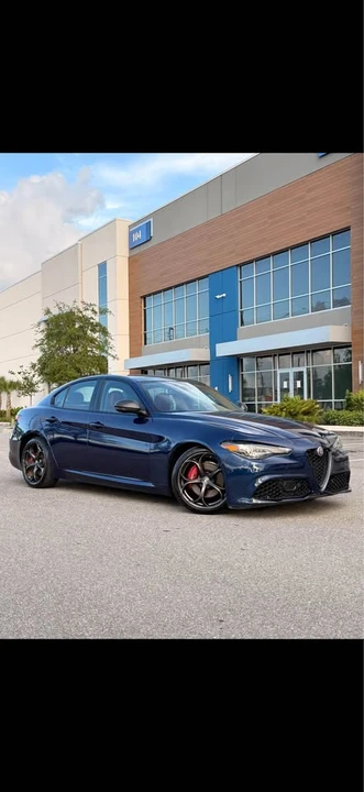 2019 Alfa Romeo Giulia - Image 5 of 19