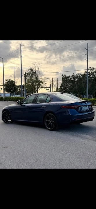 2019 Alfa Romeo Giulia - Image 2 of 19
