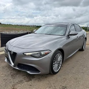 2019 Alfa Romeo Giulia Lusso