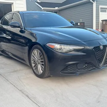 2019 Alfa Romeo Giulia Lusso